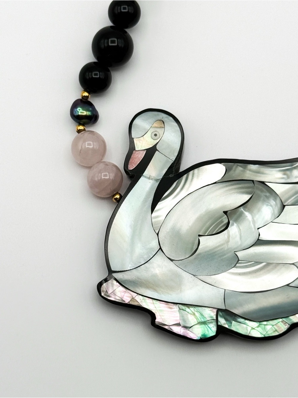 🦢 Lee Sands 🦢 Swan MOP Shell Inlay Pendant Pink and Black Beaded Necklace - Picture 5 of 10